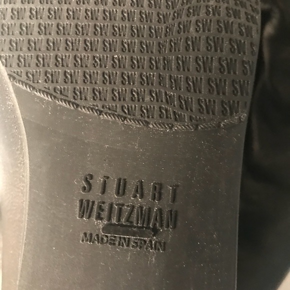 Stuart Weitzman - Picture 4 of 8